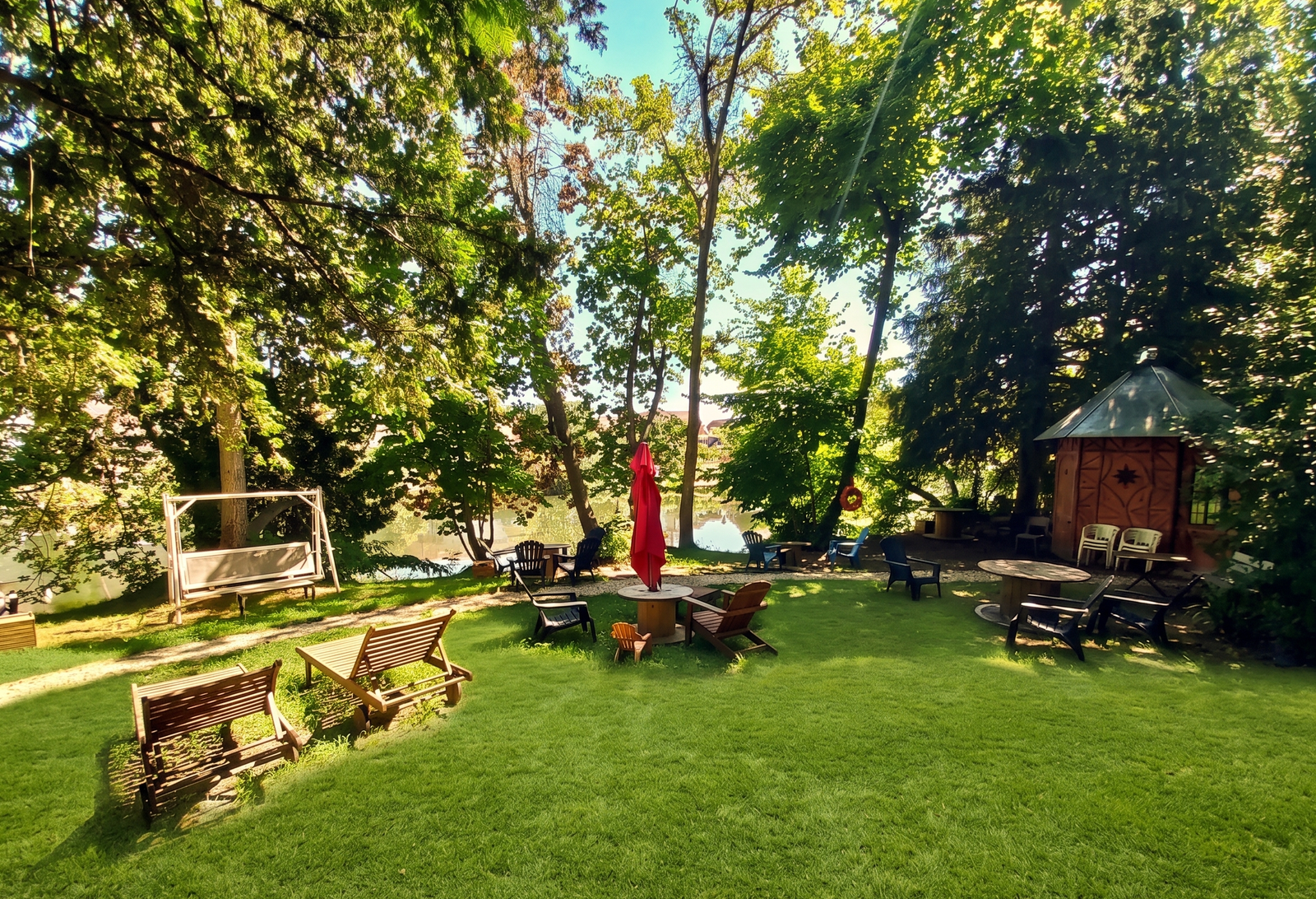 Jardin du Picardeau à Nemours pour repas de groupe au bord de l’eau