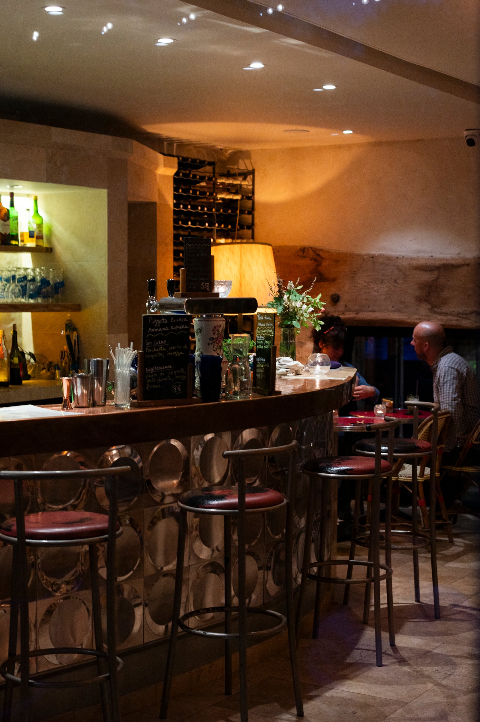bar